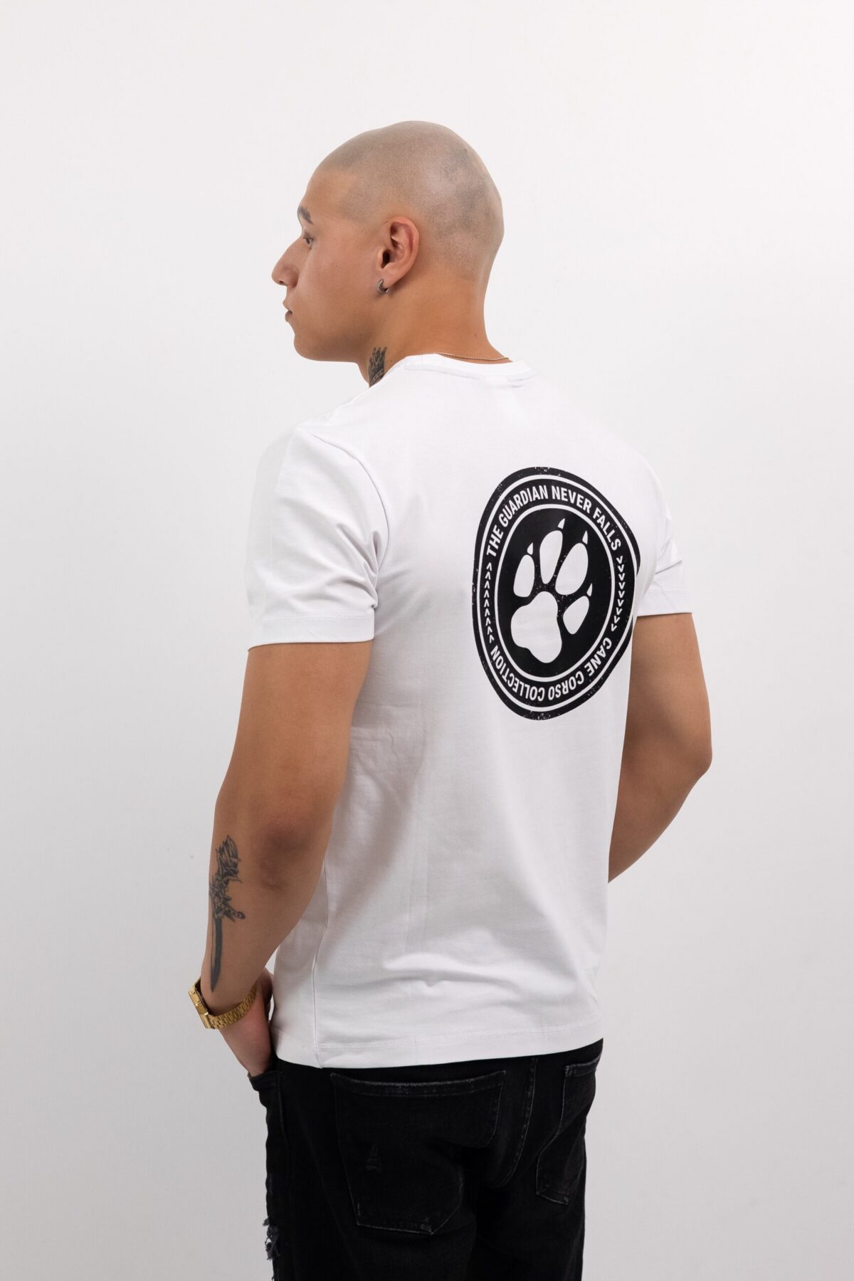Streetwear koszulka męska biała CORSO „GUARDIAN NEVER FALLS” duży nadruk na plecach bawełna 180g slim fit